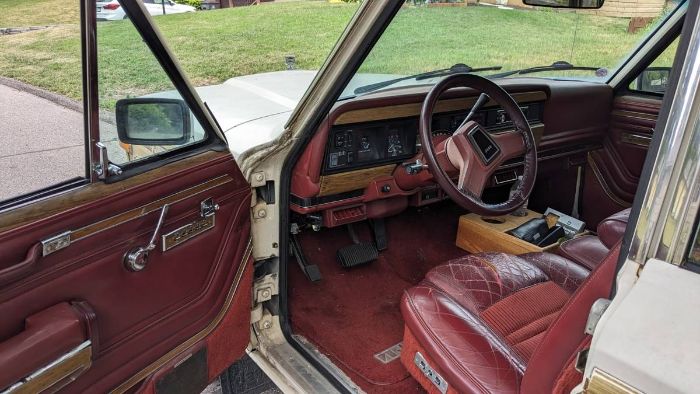 Jeep-Wagoneer-1986-5
