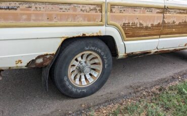 Jeep-Wagoneer-1986-8