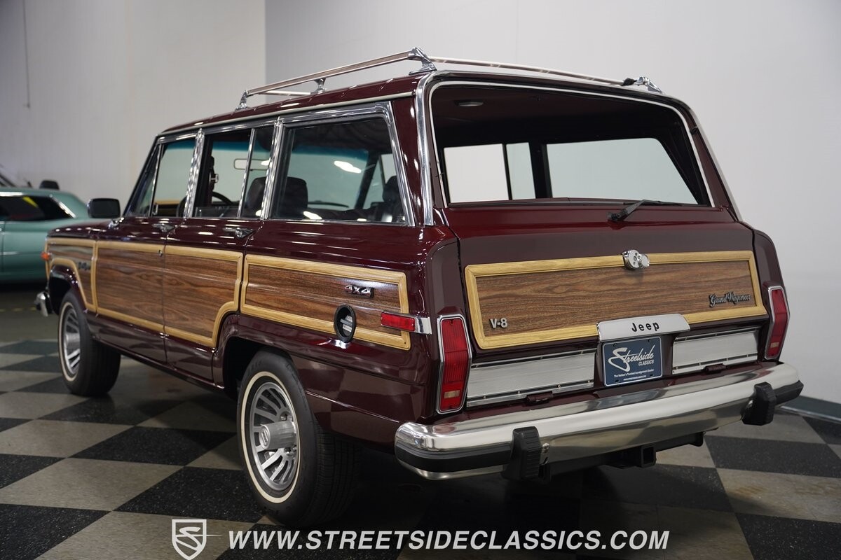 Jeep-Wagoneer-1989-SUV-12