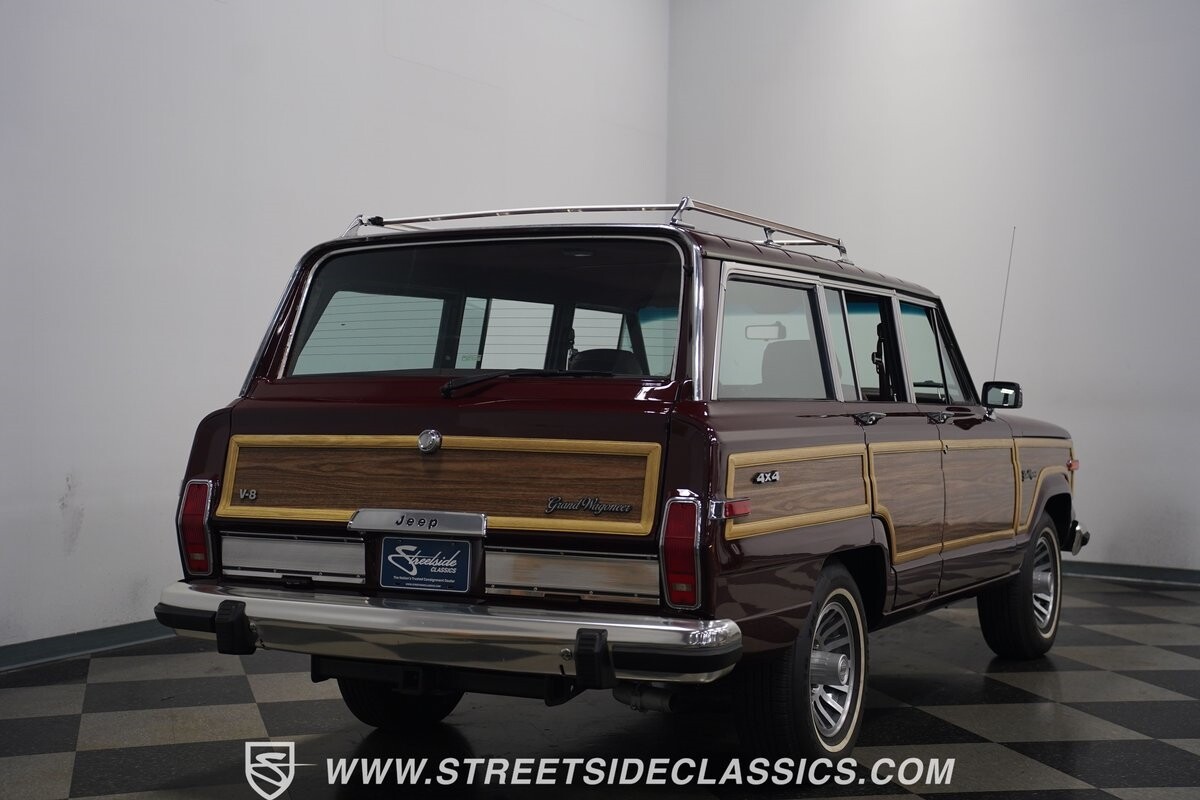 Jeep-Wagoneer-1989-SUV-14