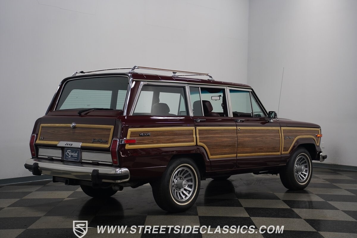 Jeep-Wagoneer-1989-SUV-15