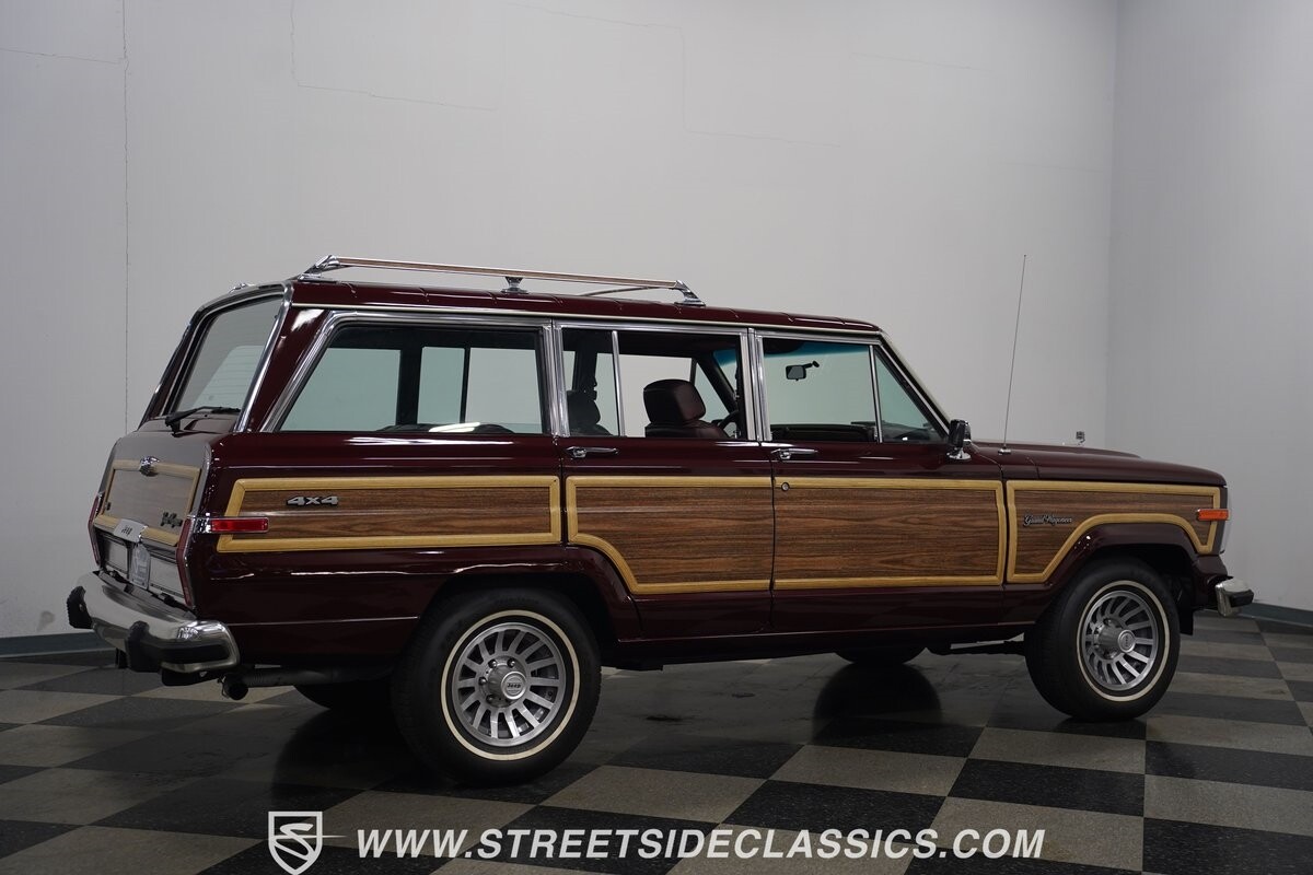 Jeep-Wagoneer-1989-SUV-16