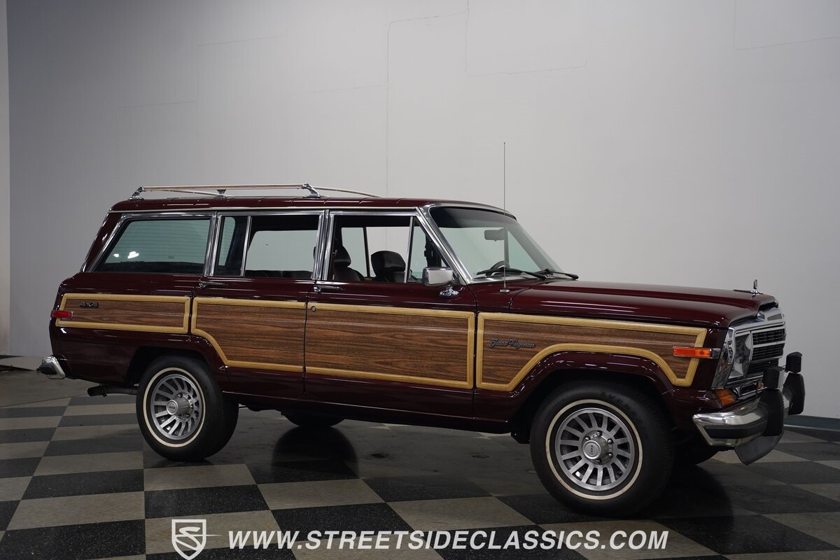 Jeep-Wagoneer-1989-SUV-18