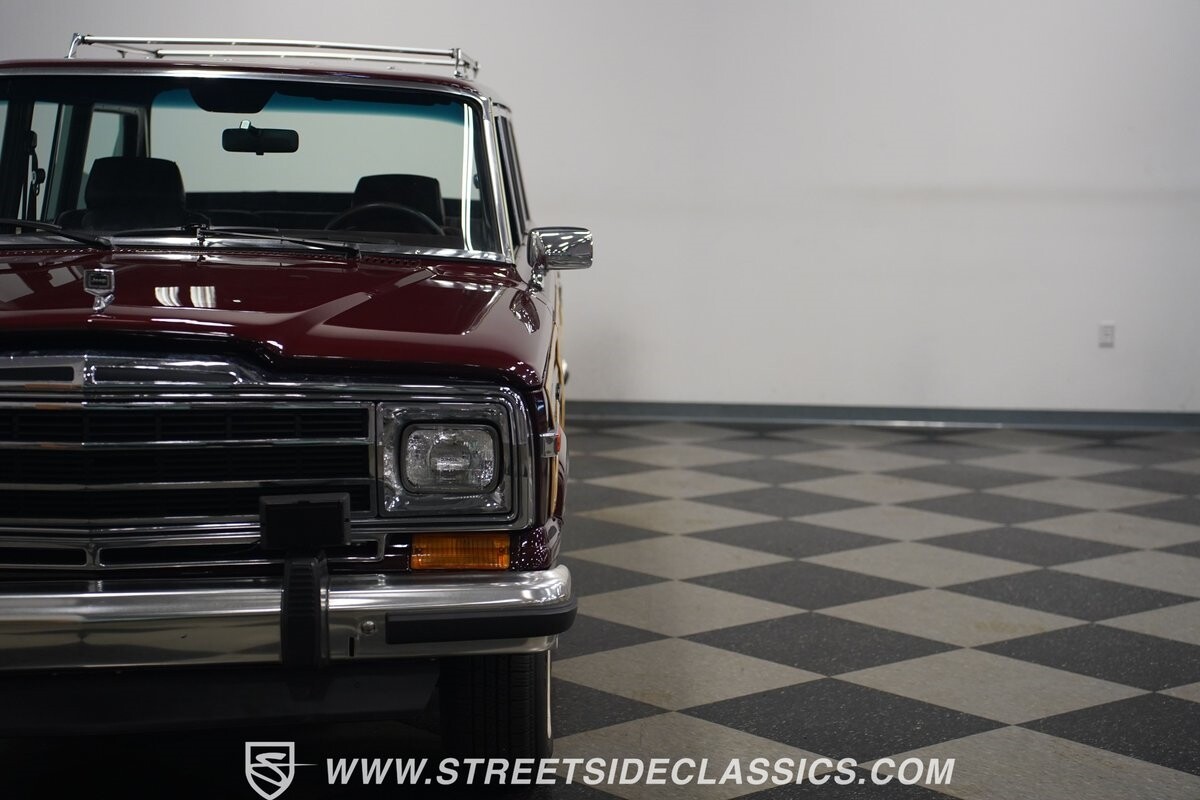 Jeep-Wagoneer-1989-SUV-24