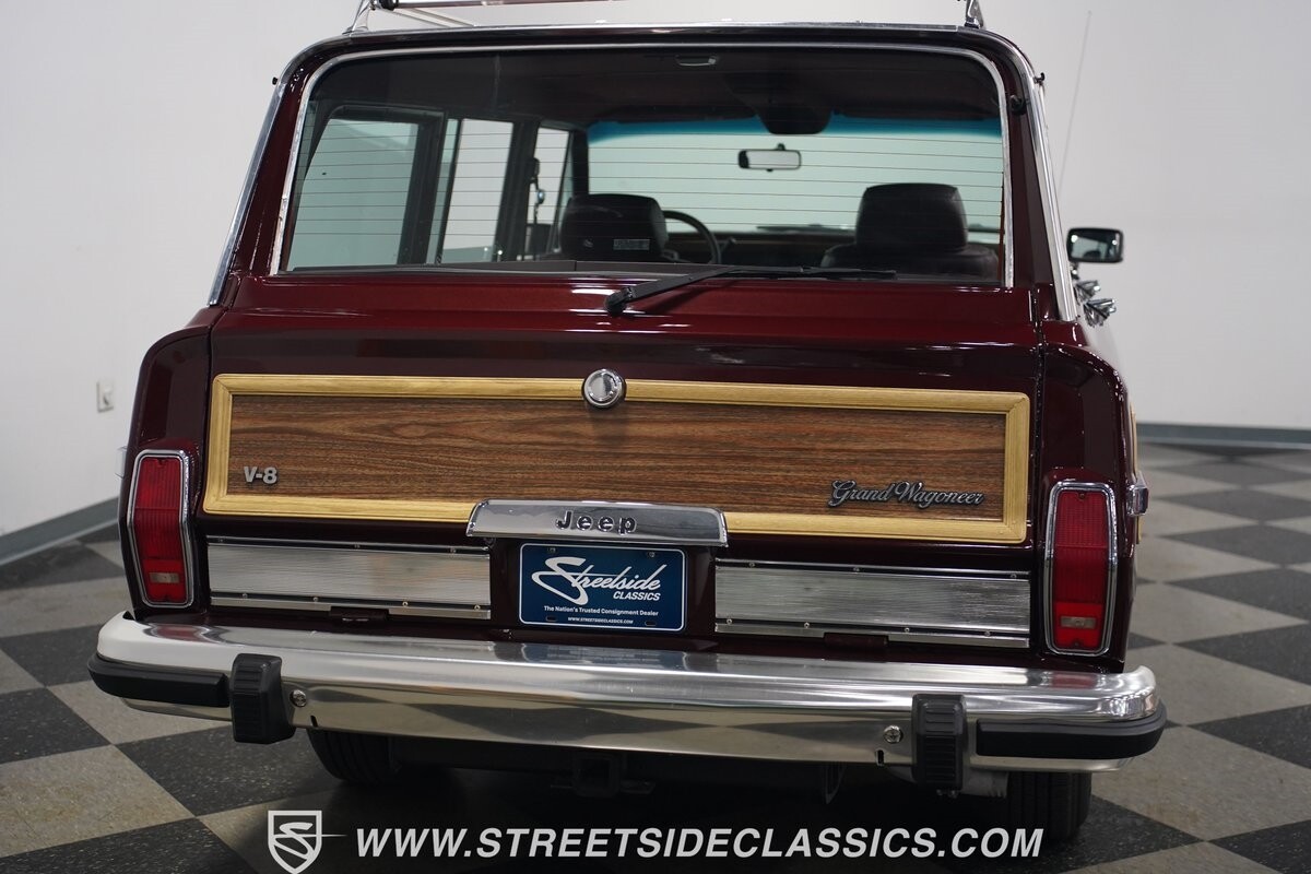 Jeep-Wagoneer-1989-SUV-31