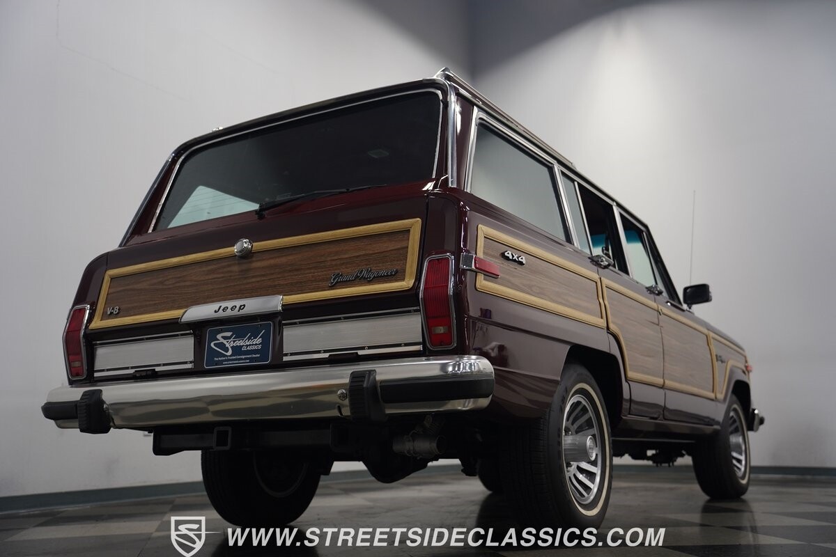 Jeep-Wagoneer-1989-SUV-32