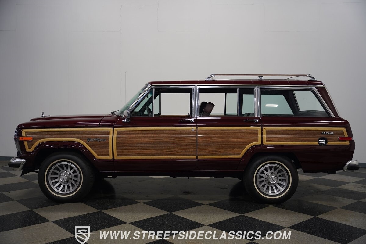 Jeep-Wagoneer-1989-SUV-9