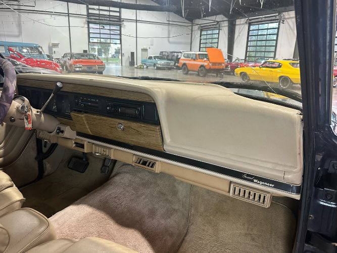 Jeep-Wagoneer-1991-Blue-Tan-Vinyl-11