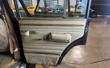 Jeep-Wagoneer-1991-Blue-Tan-Vinyl-12