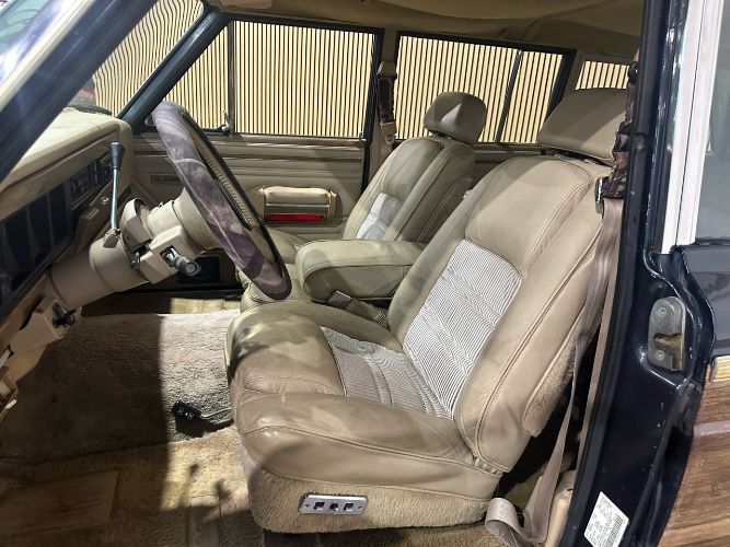 Jeep-Wagoneer-1991-Blue-Tan-Vinyl-4