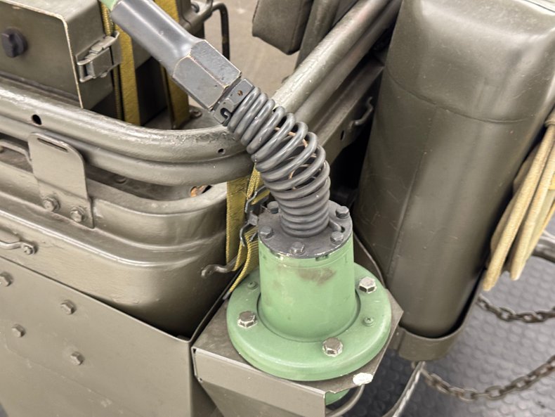 Jeep-Willys-1952-Olive-Drab-Olive-15