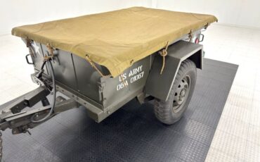 Jeep-Willys-1952-Olive-Drab-Olive-21