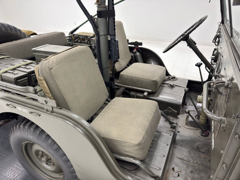 Jeep-Willys-1952-Olive-Drab-Olive-7