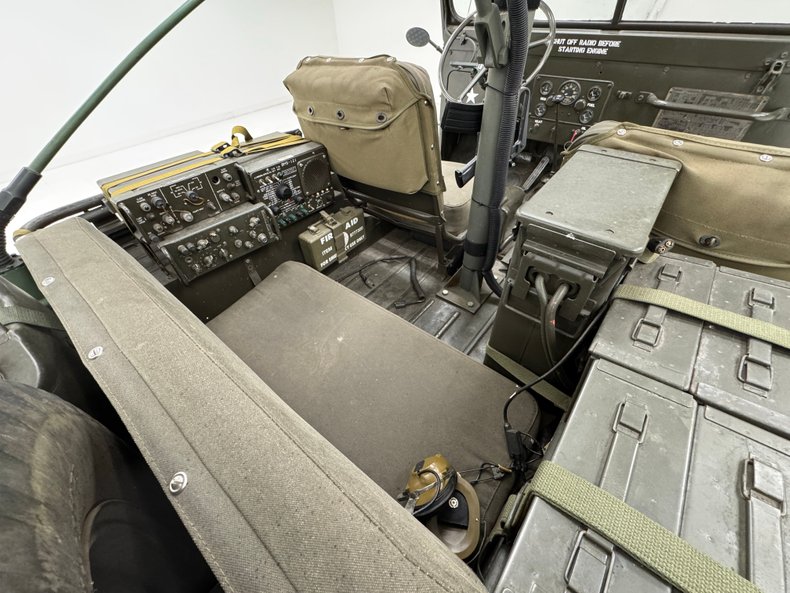 Jeep-Willys-1952-Olive-Drab-Olive-9