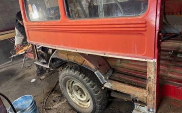 Jeep-Willys-1961-red-22