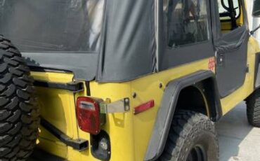Jeep-Wrangler-1979-Yellow-4