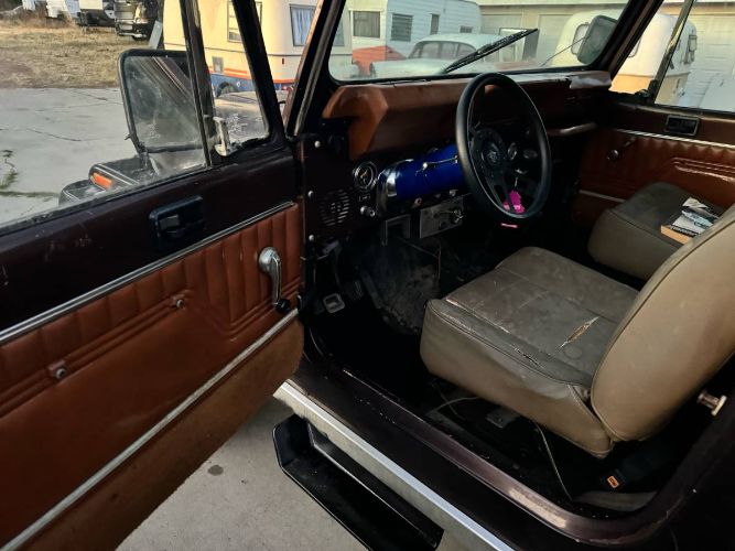 Jeep-Wrangler-1983-Brown-6