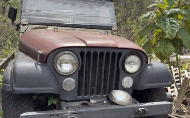 Jeep-Wrangler-1985