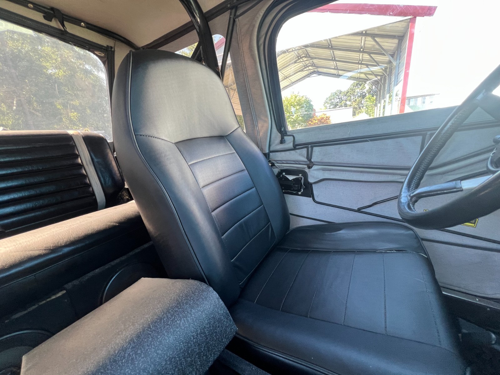 Jeep-Wrangler-1986-SUV-10