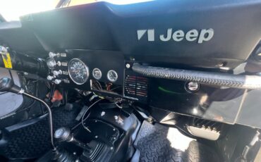 Jeep-Wrangler-1986-SUV-9