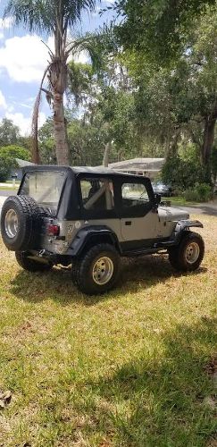 Jeep-Wrangler-1987-Gray-15