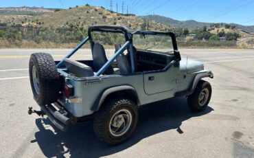 Jeep-Wrangler-1988-3