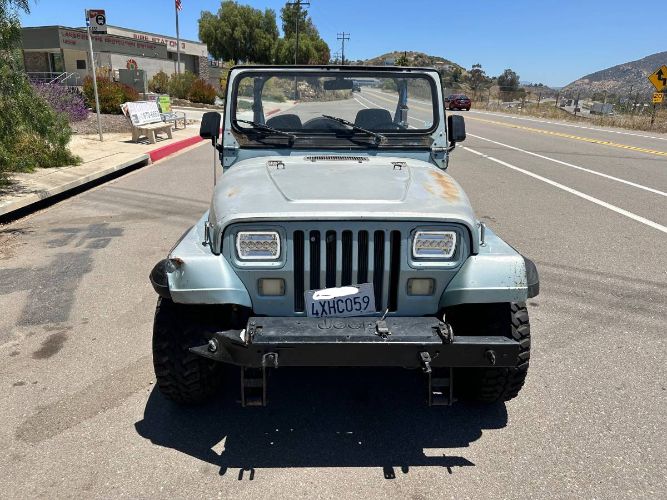Jeep-Wrangler-1988-4