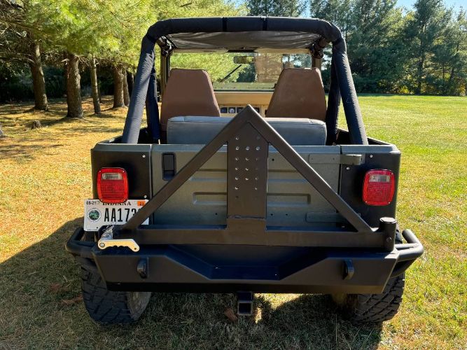Jeep-Wrangler-1988-7