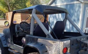 Jeep-Wrangler-1988-Black-16