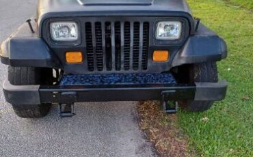 Jeep-Wrangler-1988-Black