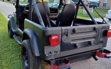 Jeep-Wrangler-1988-Black-4