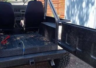 Jeep-Wrangler-1988-Black-4