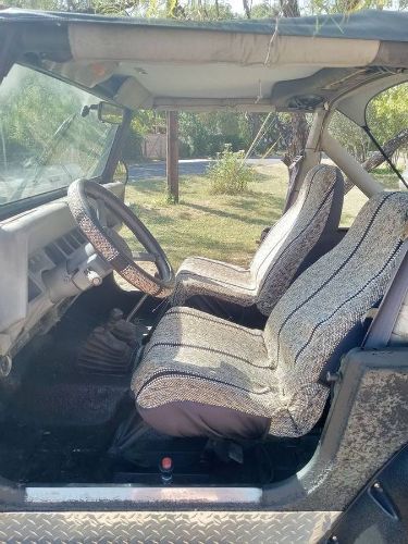 Jeep-Wrangler-1988-Black-7