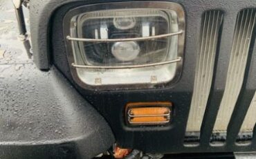 Jeep-Wrangler-1988-Black-Cream-10
