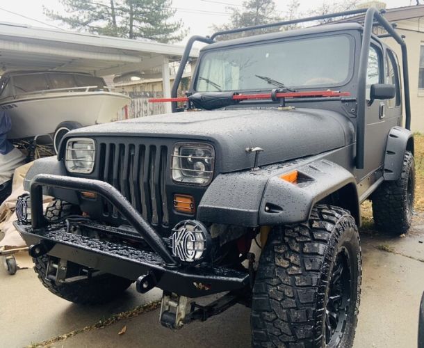 Jeep-Wrangler-1988-Black-Cream-16