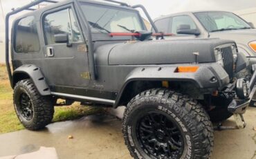 Jeep-Wrangler-1988-Black-Cream-3