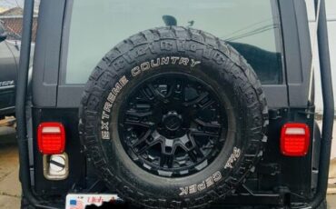 Jeep-Wrangler-1988-Black-Cream-8