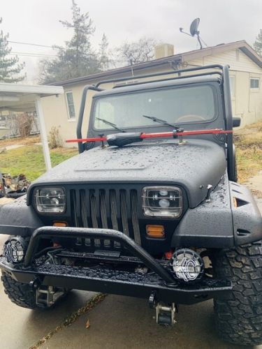 Jeep-Wrangler-1988-Black-Cream
