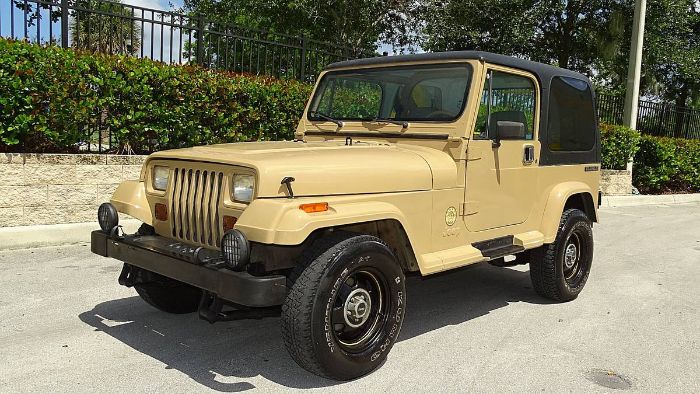 Jeep-Wrangler-1988-Custom-15