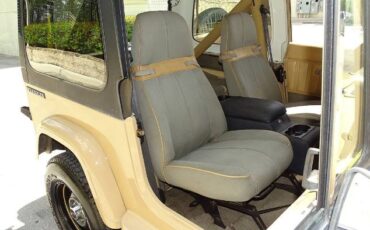 Jeep-Wrangler-1988-Custom-3