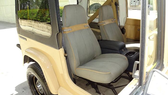 Jeep-Wrangler-1988-Custom-3