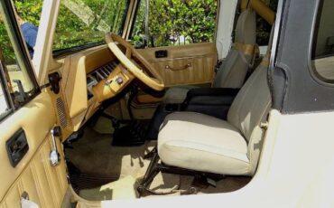 Jeep-Wrangler-1988-Custom