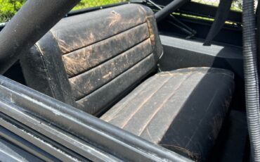Jeep-Wrangler-1988-SUV-10