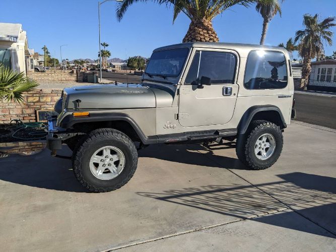 Jeep-Wrangler-1989-4