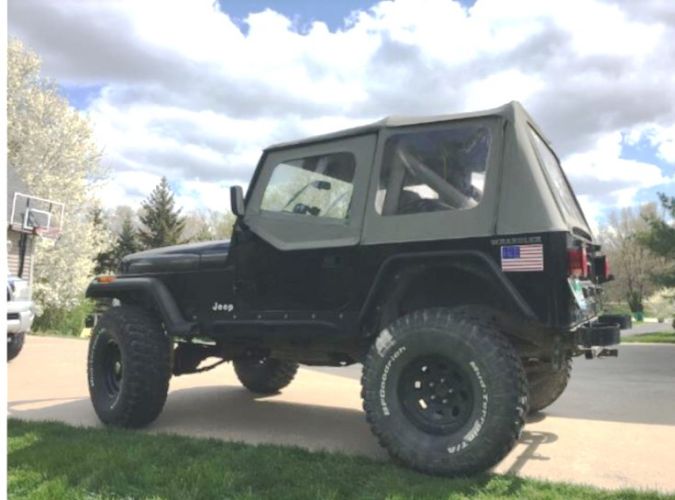 Jeep-Wrangler-1989-Black-1