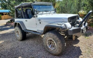 Jeep-Wrangler-1989-White