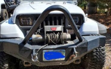 Jeep-Wrangler-1989-White-6