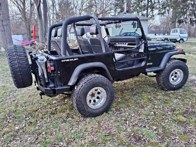 Jeep-Wrangler-1991-Black-6