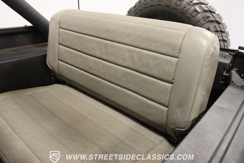 Jeep-Wrangler-1991-Black-Gray-11