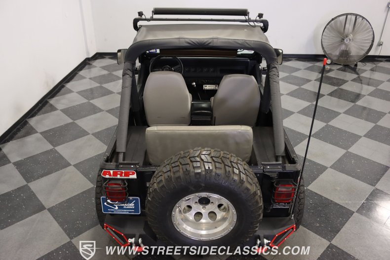 Jeep-Wrangler-1991-Black-Gray-29